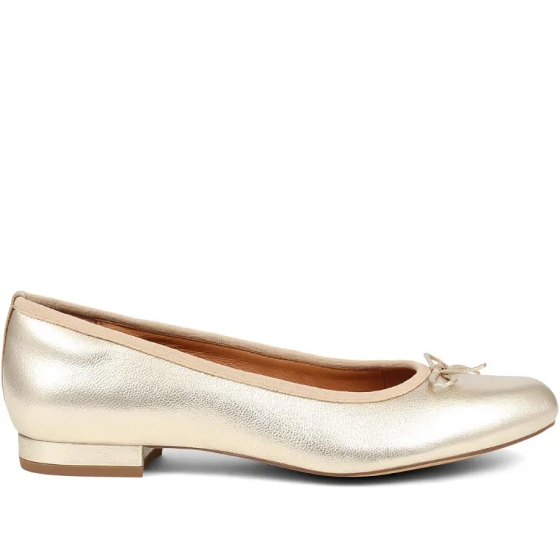 Soleil Leather Low Ballet Pumps - SOLEIL / 323 600 - Gold sold by Jones Bootmaker