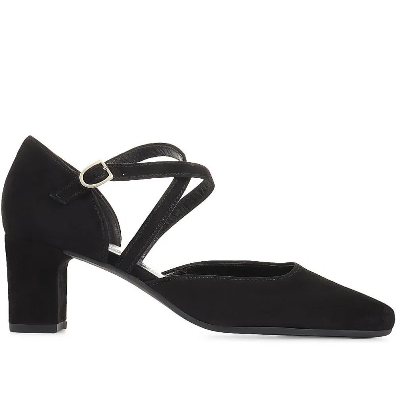 Leather Court Shoes - GAB36514 / 322 682 - Black made by Jones Bootmaker