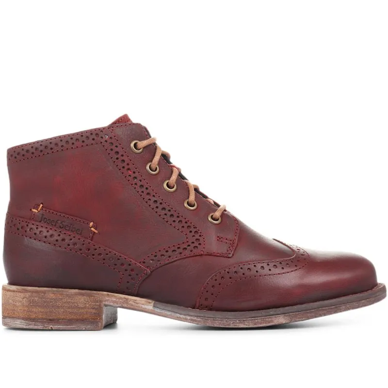 Sienna 15 Leather Brogue Ankle Boot - JOSEF30506 / 316 099 - Bordeaux made by Josef Seibel