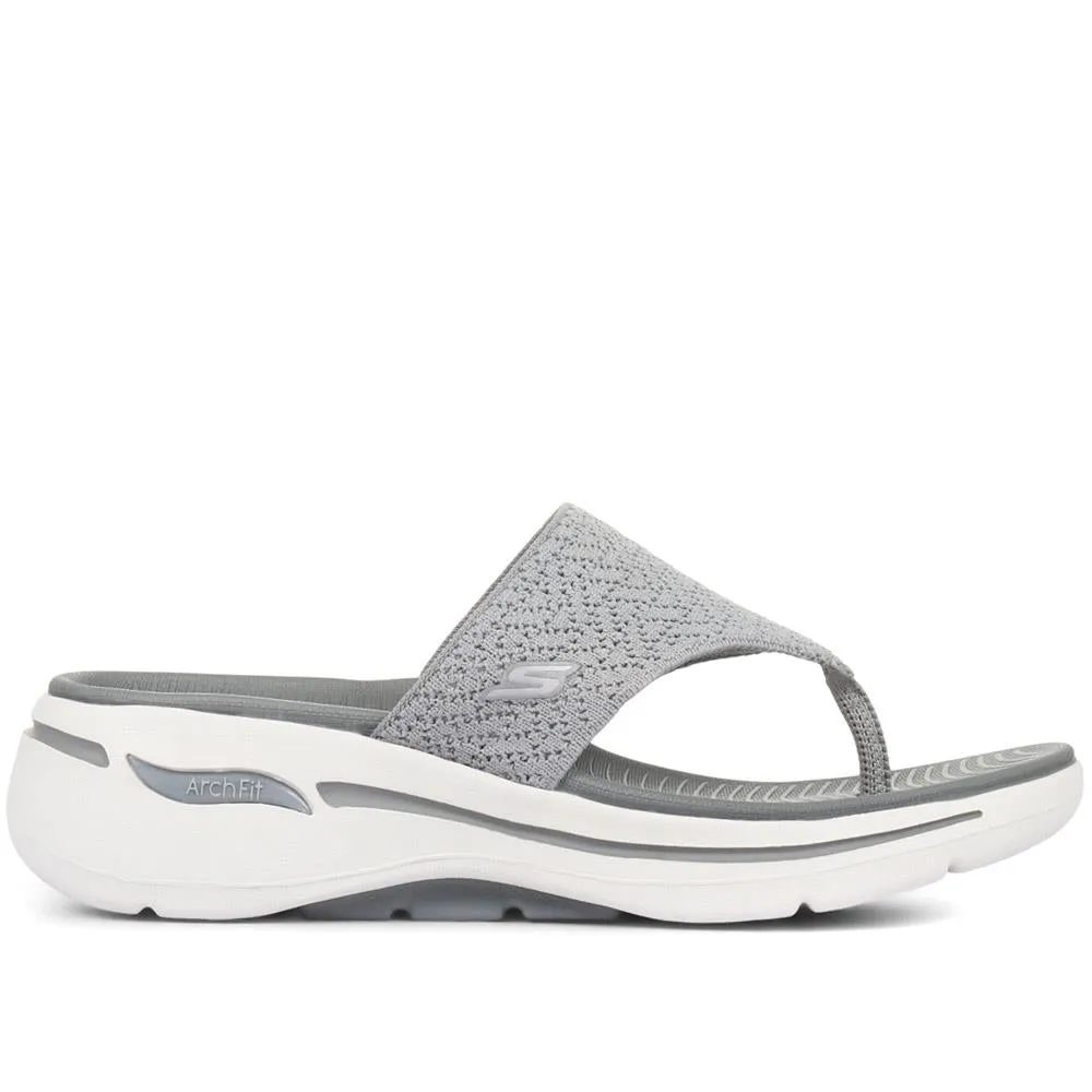 Skechers GoWalk Arch Fit - Weekender - SKE33551 / 319 819 sold by Jones Bootmaker