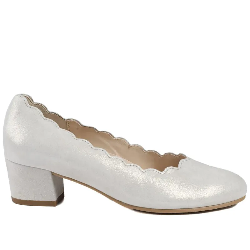 Gigi Gabor Smart Nubuck Court Shoes - GAB42504 / 327 743 - Sand Leather made by Jones Bootmaker