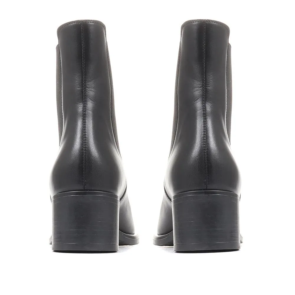 Doria Heeled Leather Chelsea Boots - DORIA / 322 365 sold by Jones Bootmaker product image thumbnail 4