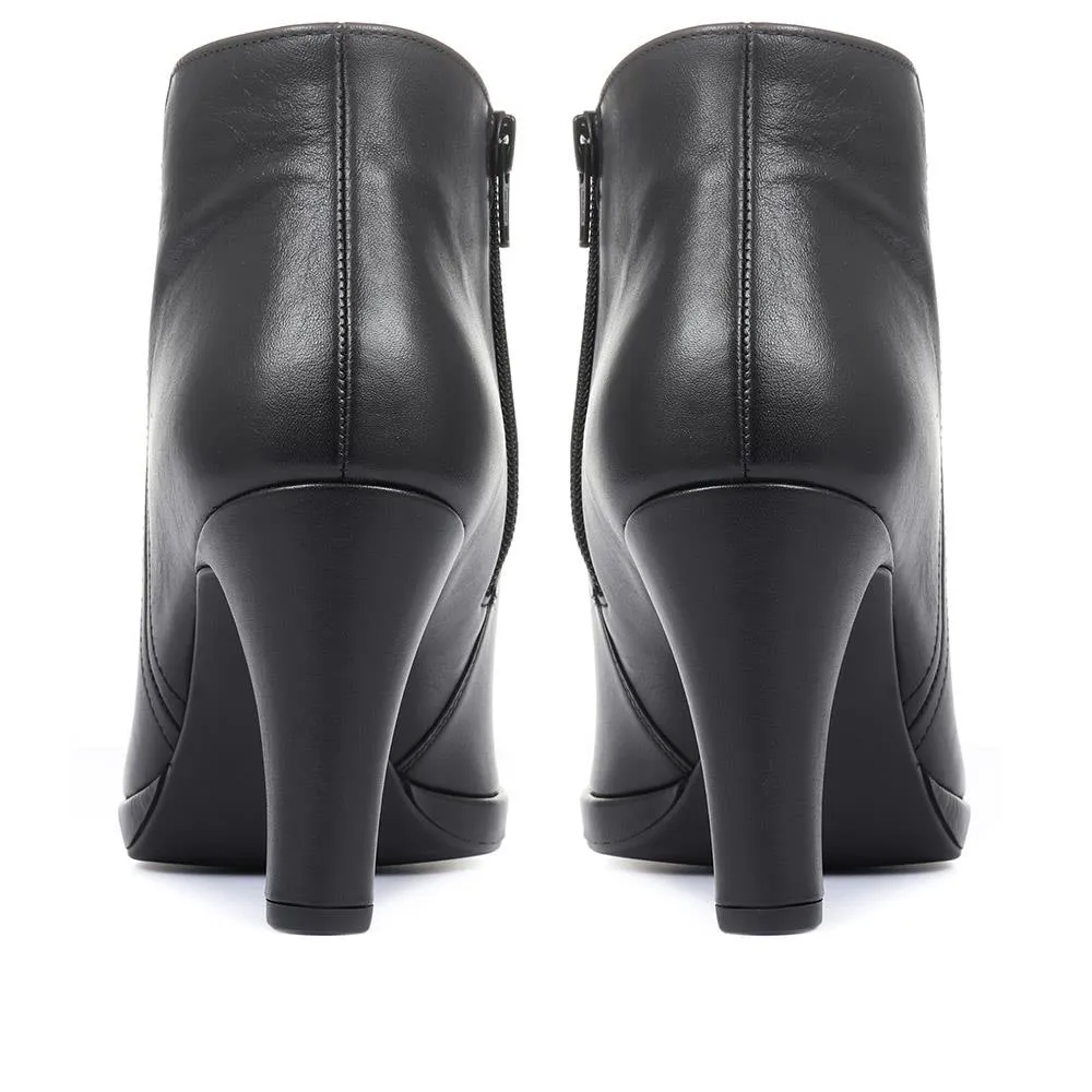 Yang Heeled Ankle Boots - GAB32509 / 319 144 sold by Jones Bootmaker product image thumbnail 4