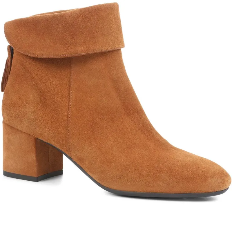 Lylah Heeled Ankle Boots - LYLAH / 322 544 sold by Jones Bootmaker
