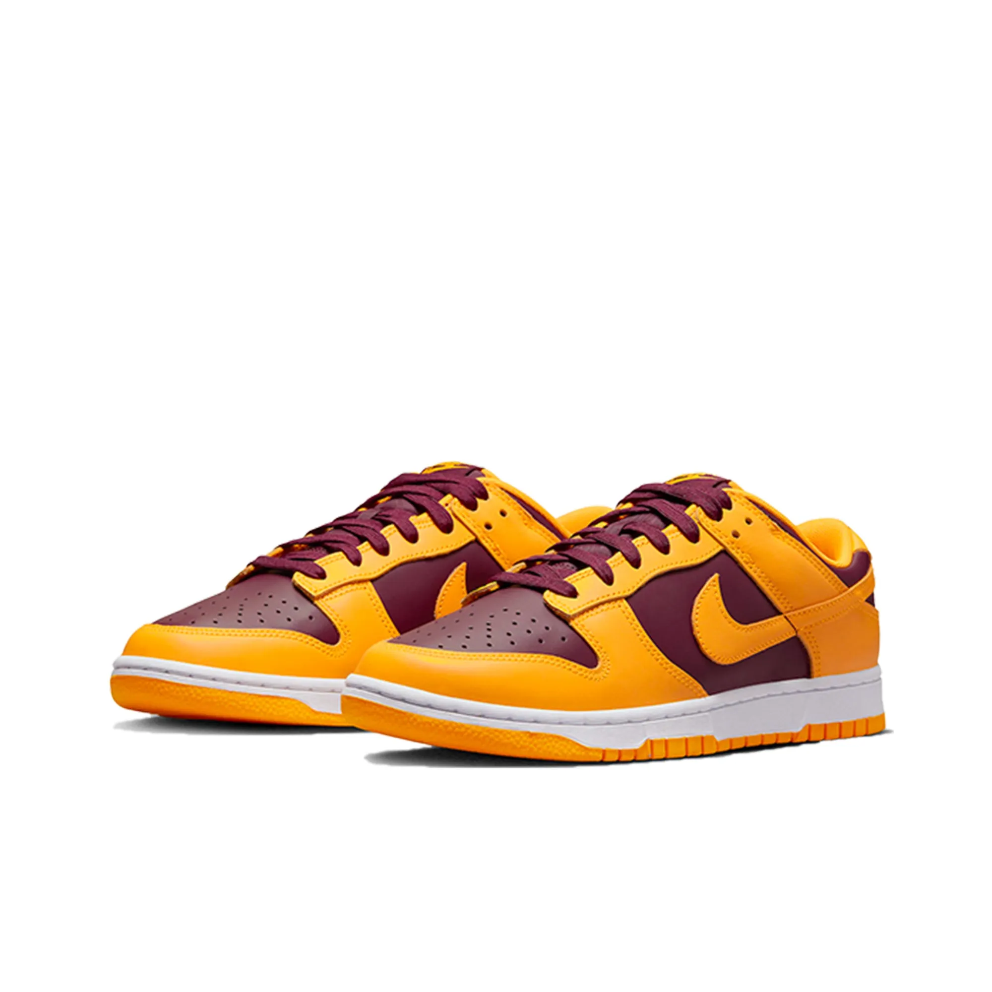 Nike Dunk Low Retro University Gold sold by KeepItSneaker product image thumbnail 2