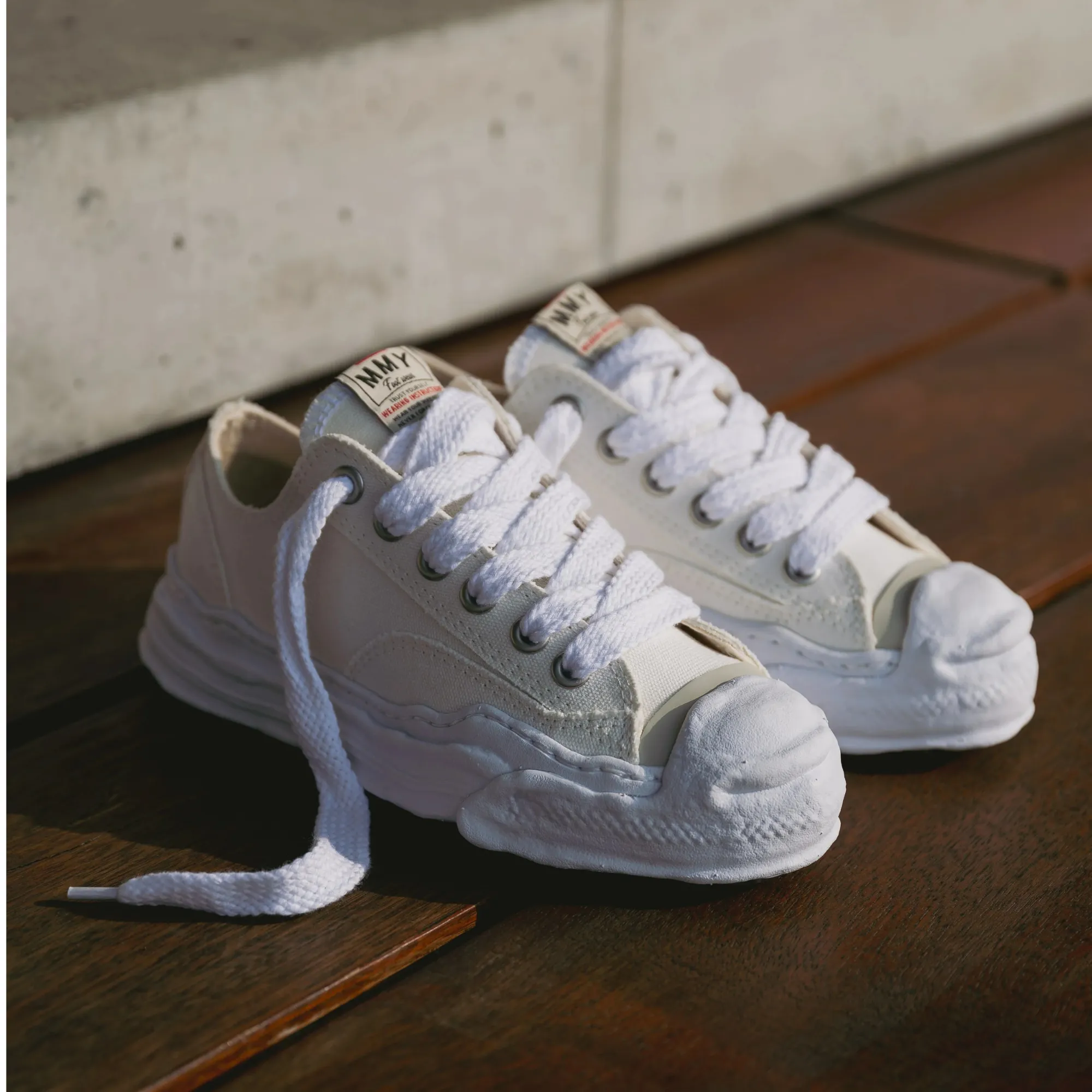 Maison Mihara Yasuhiro Hank OG Sole Canvas Low White sold by KeepItSneaker product image thumbnail 2