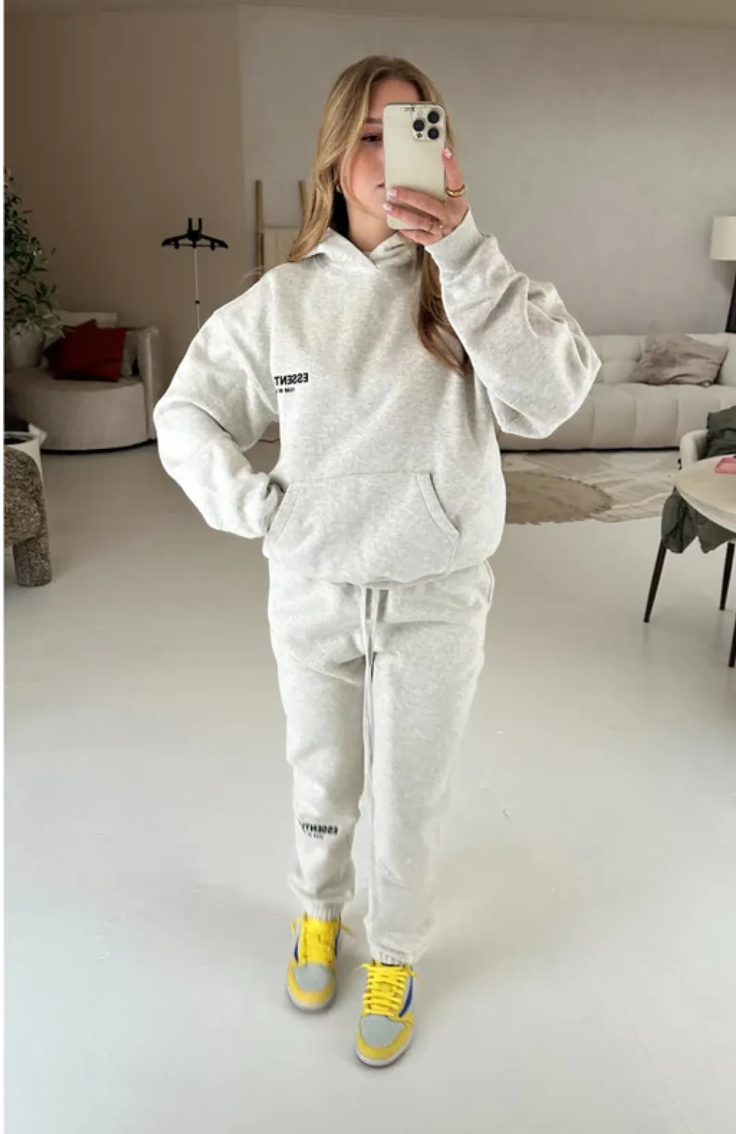 Fear of God ESSENTIALS Light Oatmeal Full Set sold by KeepItSneaker product image thumbnail 5