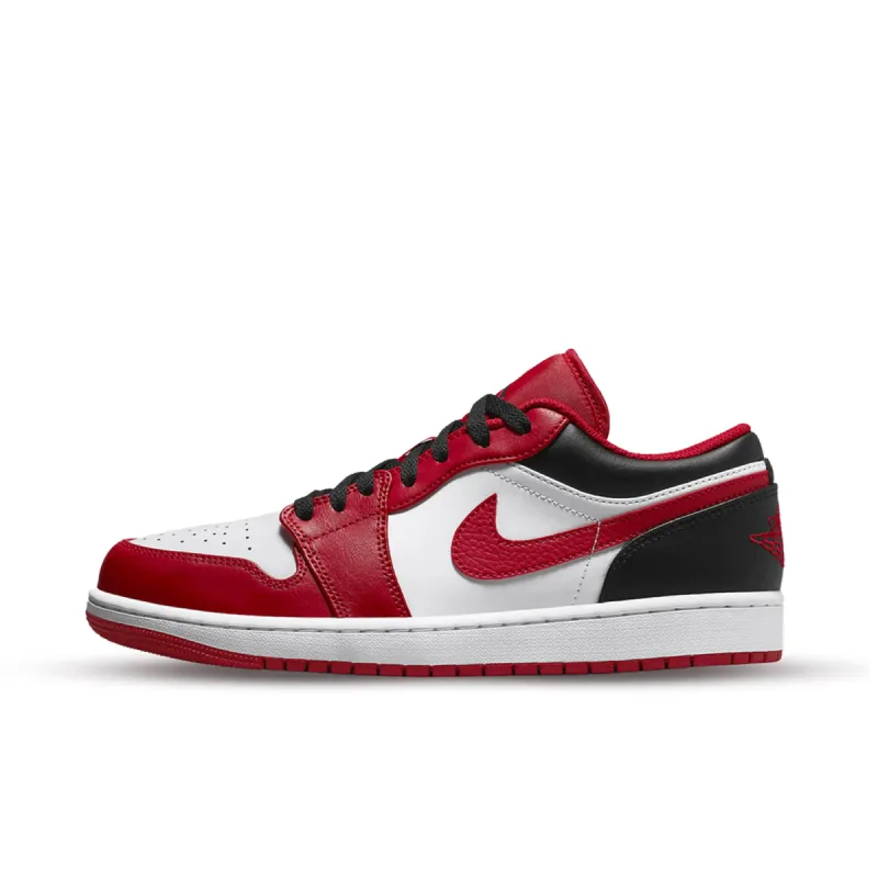 Air Jordan 1 Low Bulls sold by KeepItSneaker