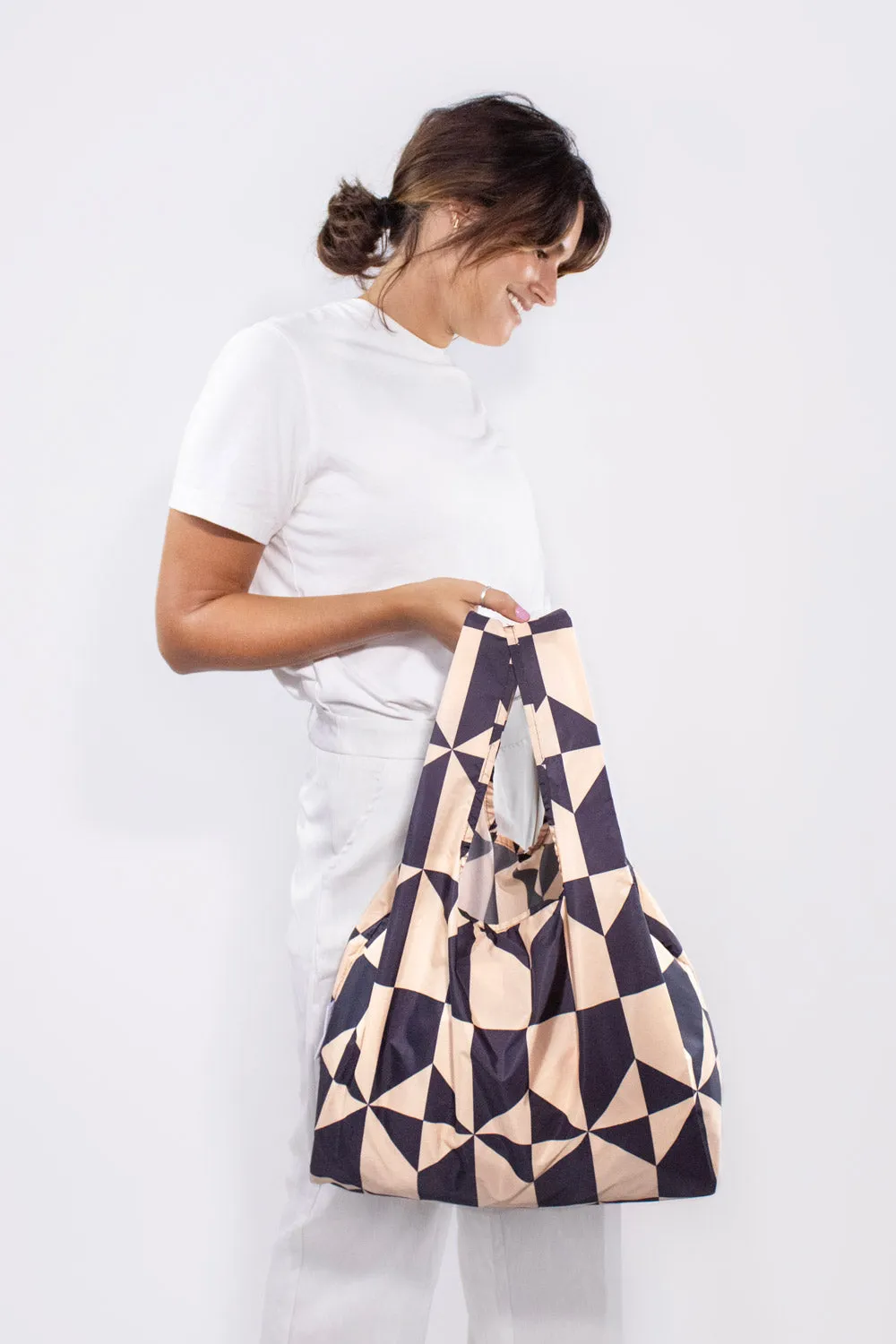 Coffee | Medium sold by Kind Bag product image thumbnail 4