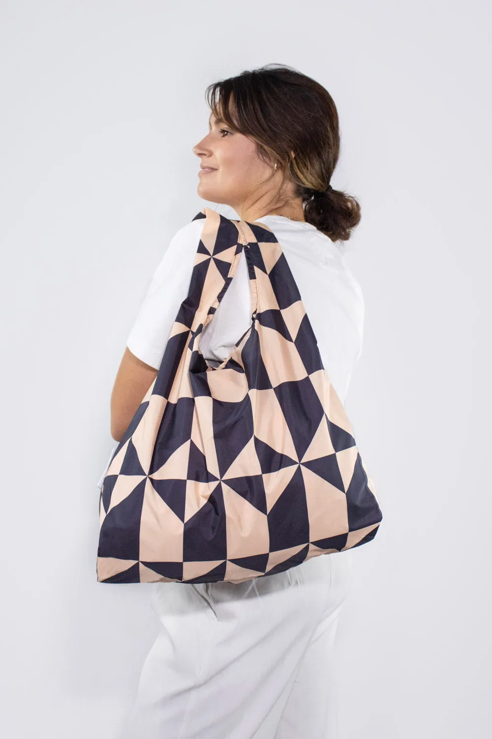 Coffee | Medium sold by Kind Bag