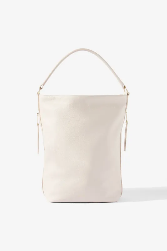 GINNI BUCKET BAG - DUNE sold by Kinnon