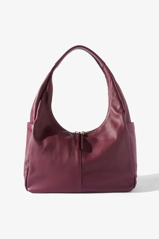 AMELIA TRAVEL + WEEKENDER BAG - BORDEAUX sold by Kinnon