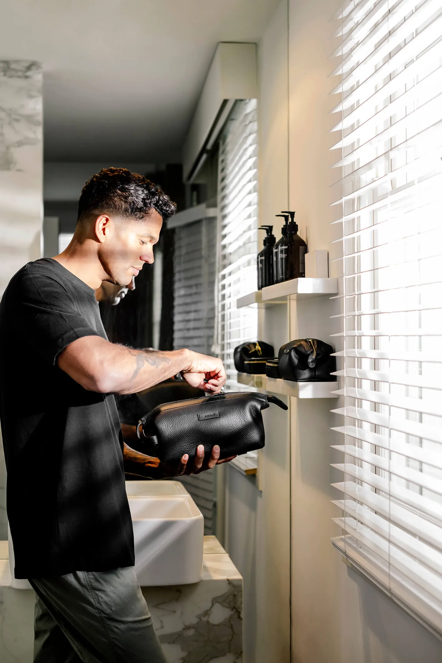 WILLS DOPP KIT - BLACK sold by Kinnon product image thumbnail 2