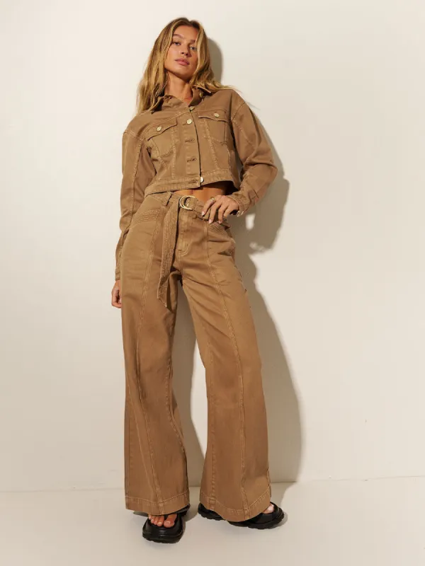 Adele Jean - Latte sold by Kivari