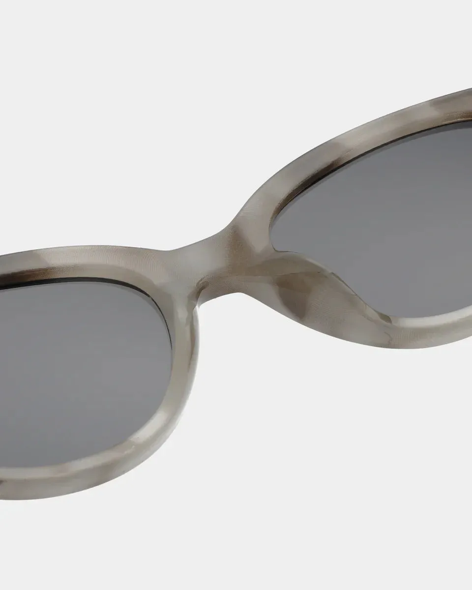 WINNIE - Cookie Dough Sunglasses by A.Kjaerbede sold by Komodo Fashion product image thumbnail 4