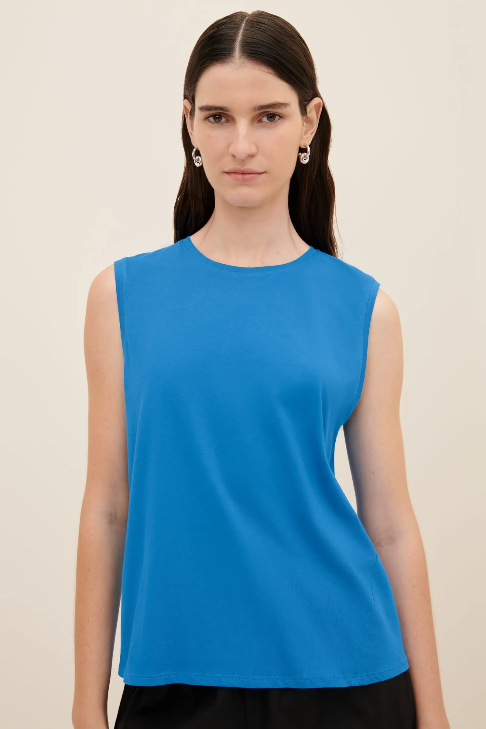 Light Singlet sold by Kowtow