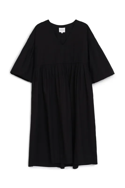 Yoshi Dress sold by Kowtow