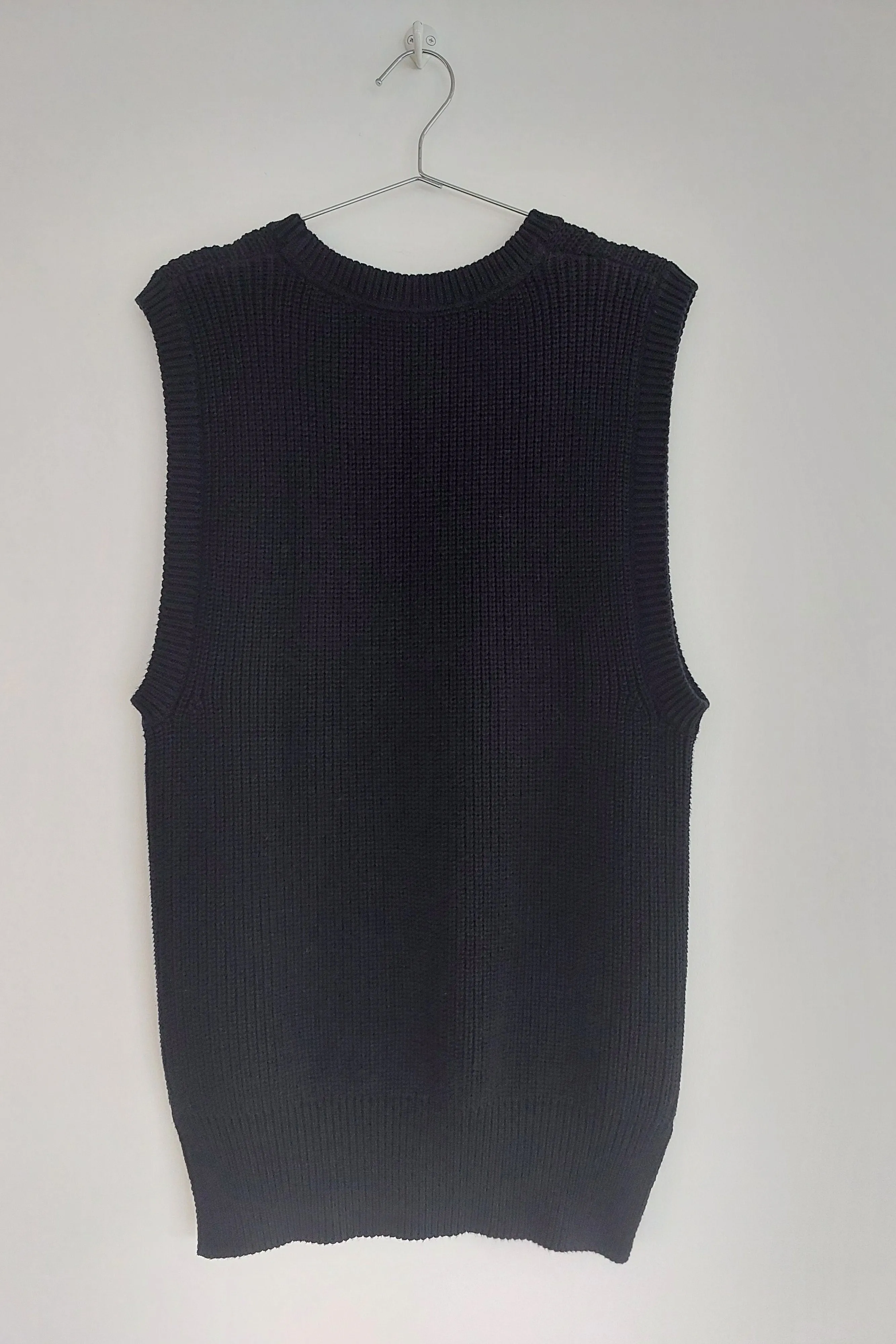Alma Vest sold by Kowtow product image thumbnail 3