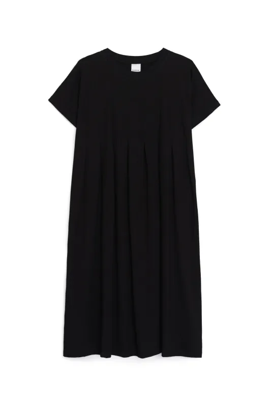 Folding Dress sold by Kowtow