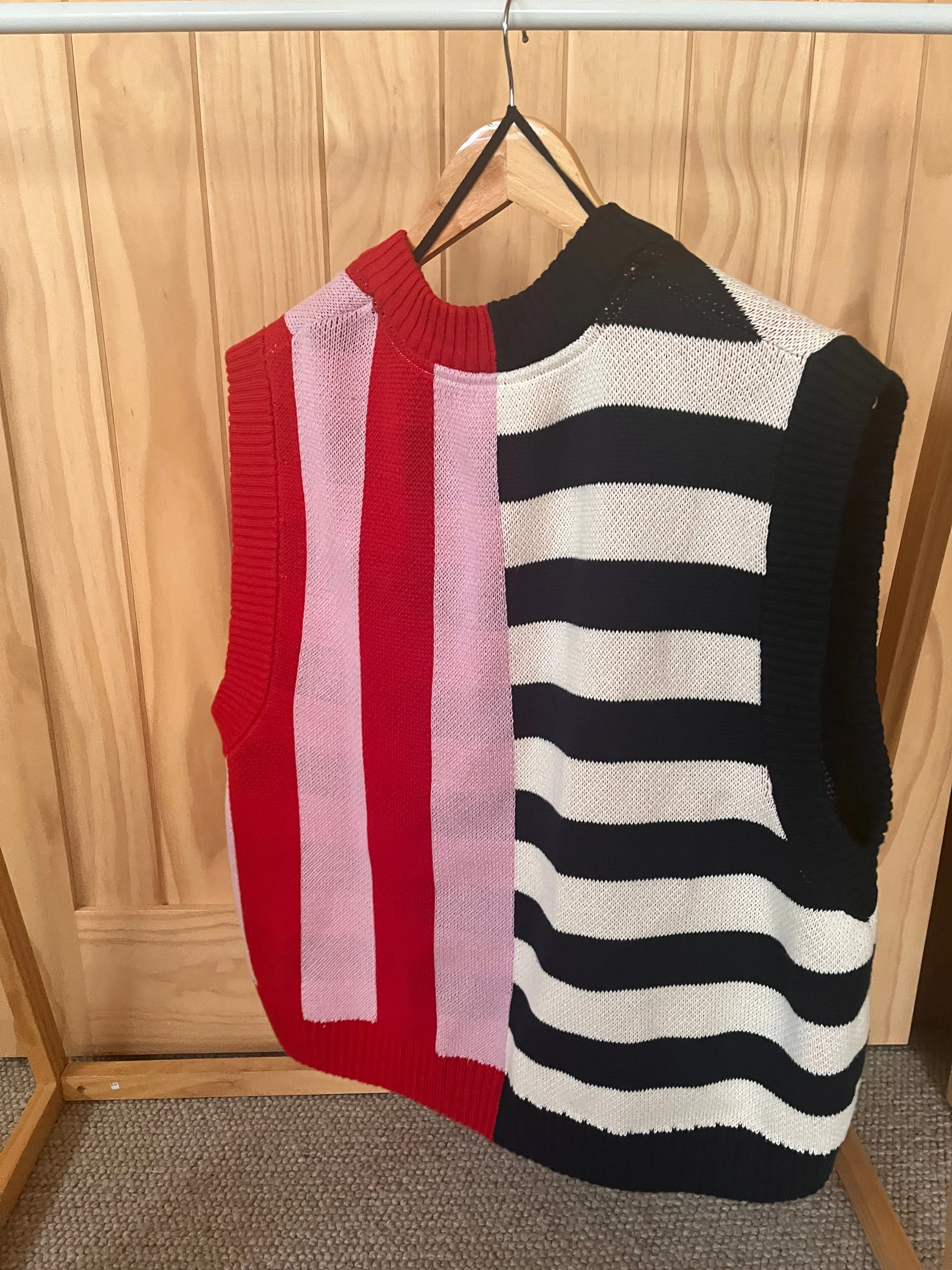 Anni Vest sold by Kowtow product image thumbnail 3