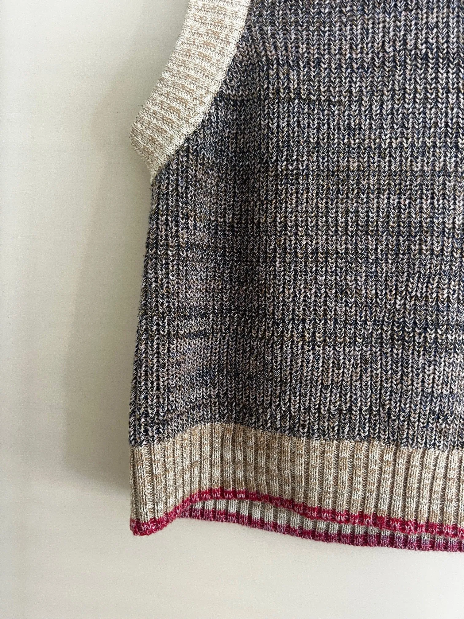 Vest 03 sold by Kowtow product image thumbnail 4