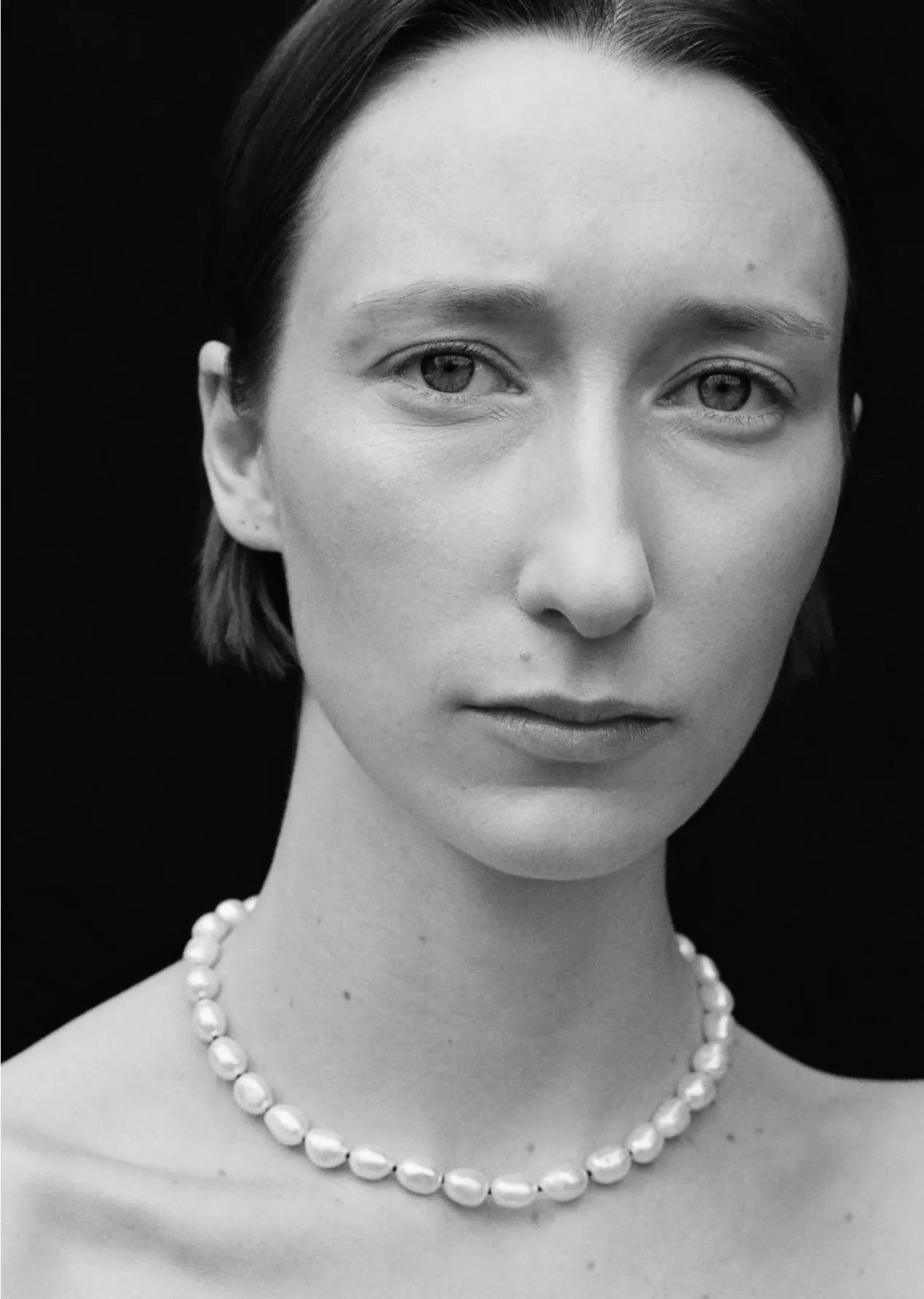 Simple Baroque Pearl Collar sold by La Garconne product image thumbnail 3