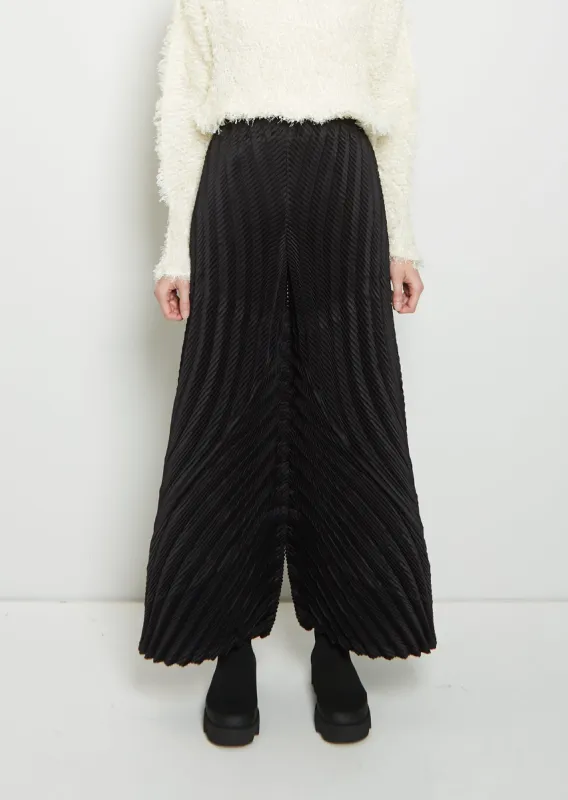 Gem Pleats Pants made by La Garconne
