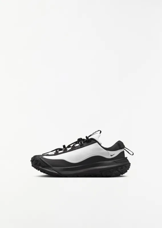 Nike ACG Mountainfly 2 Low — Black / White sold by La Garconne