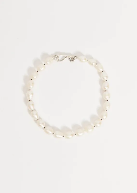 Deco Pearl Collar sold by La Garconne