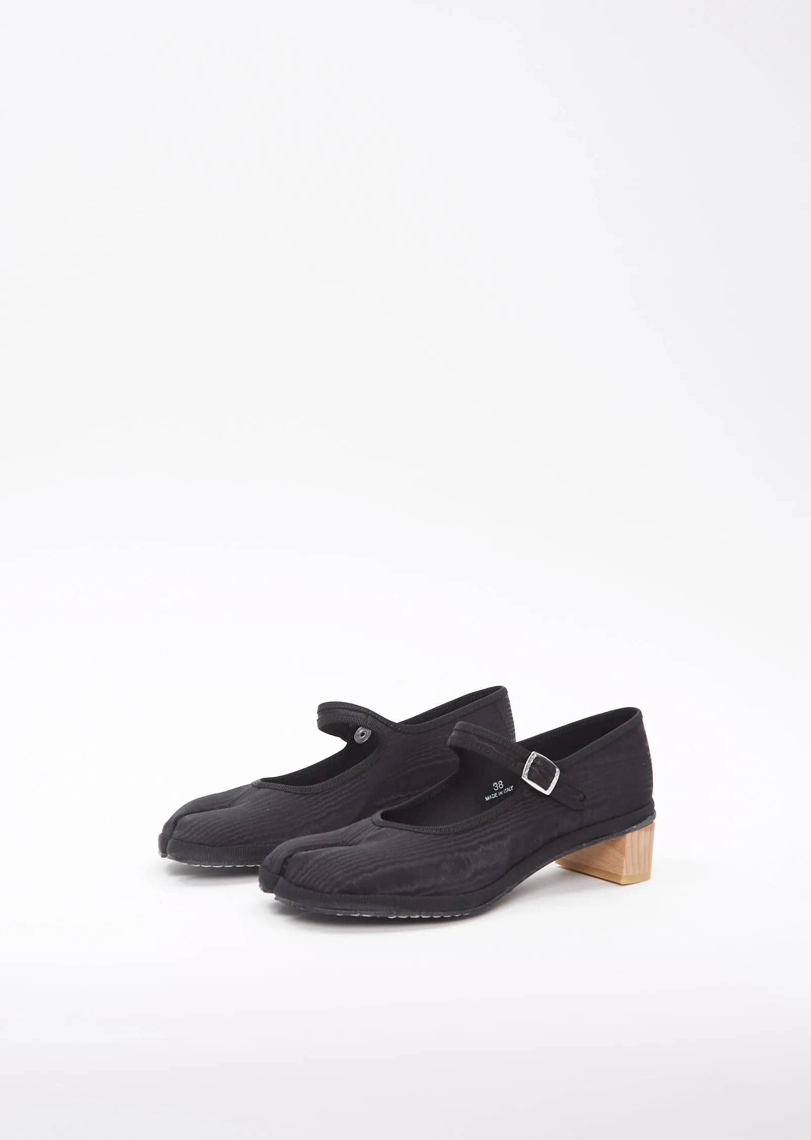 Fu-Geta Tabi Mary Jane Moire Ness sold by La Garconne product image thumbnail 2