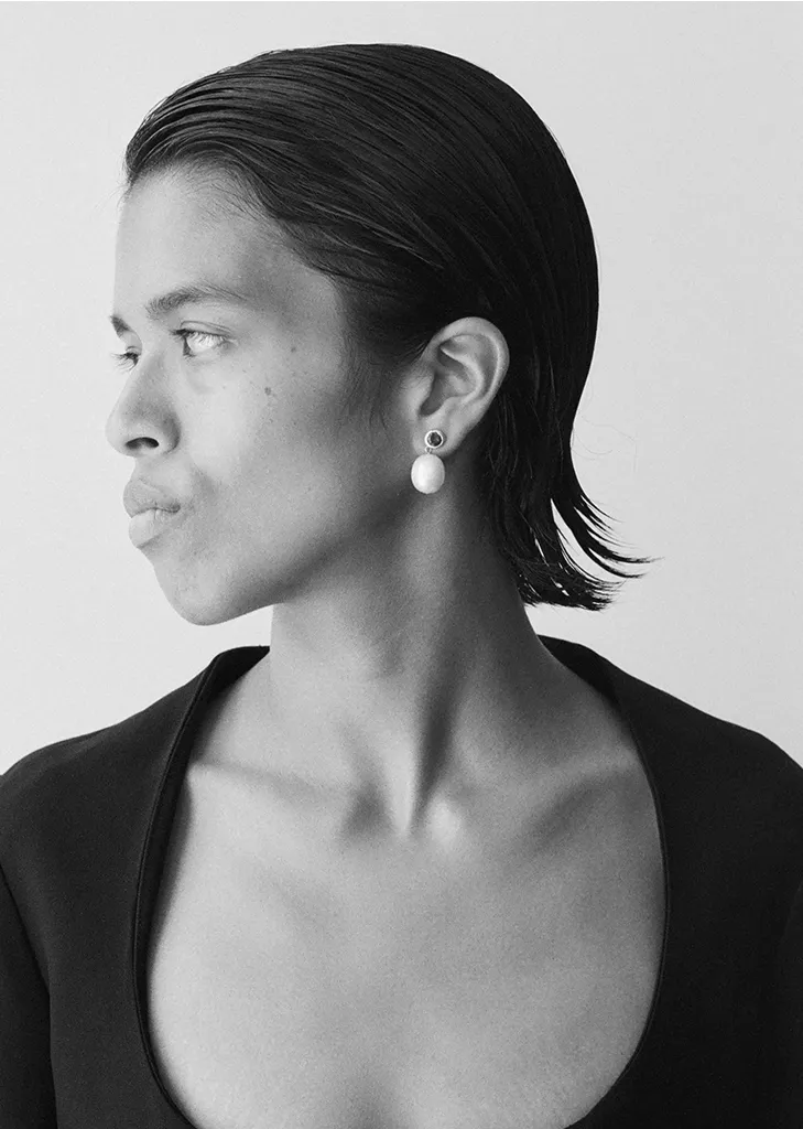 Neue Pearl Earrings — Jasper sold by La Garconne product image thumbnail 3