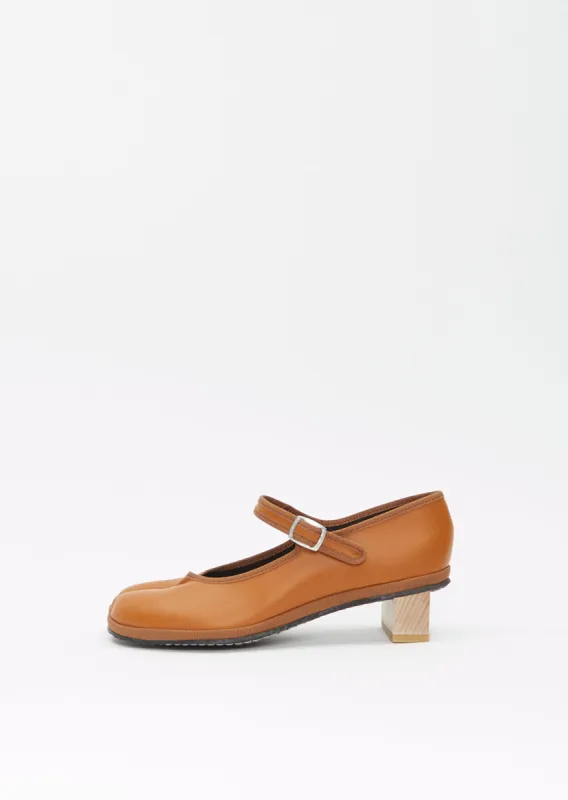 Fu-Geta Tabi Mary Jane Nappa Ness — Tobacco sold by La Garconne