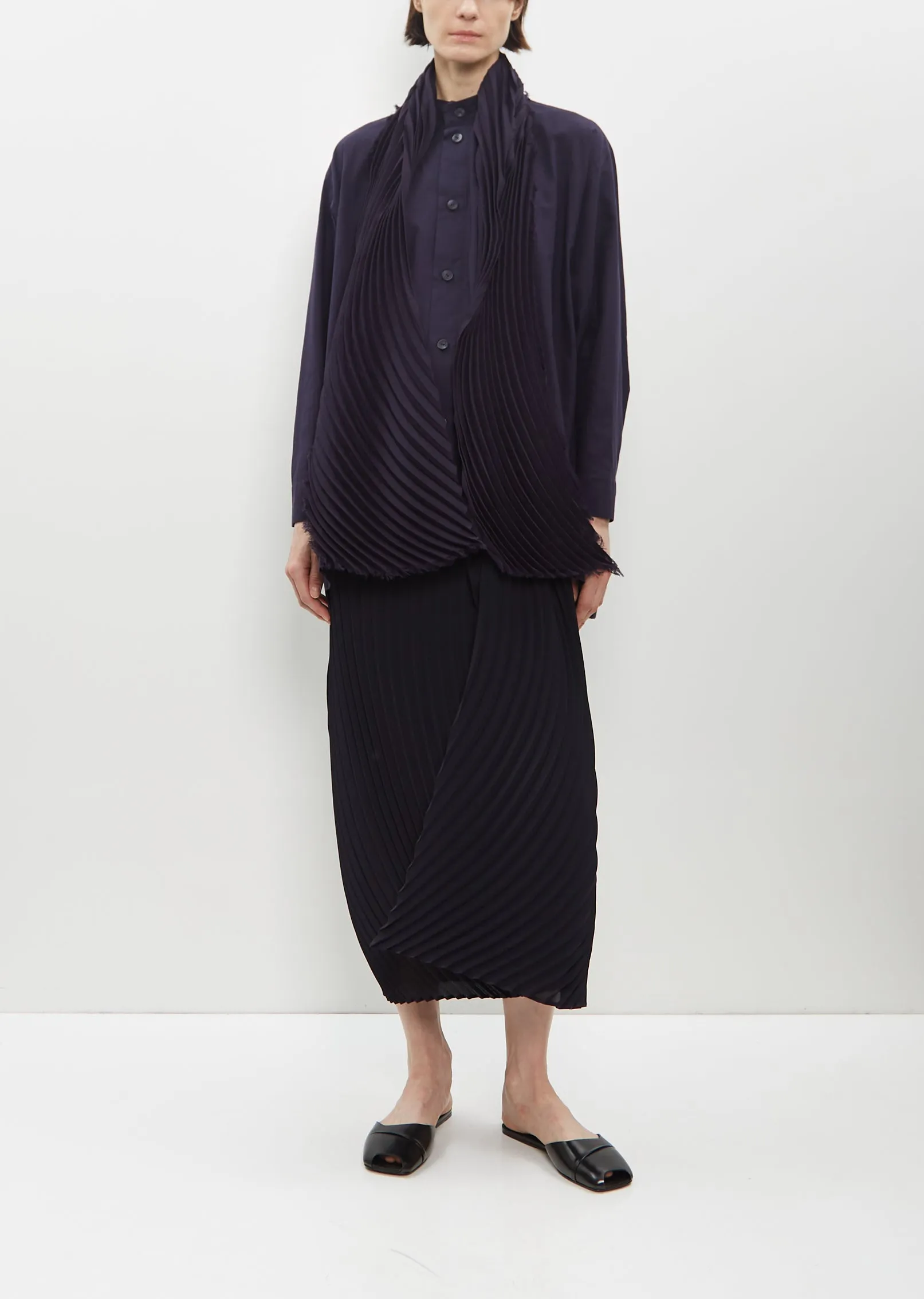 Silk Wool Pleats Stole sold by La Garconne product image thumbnail 2