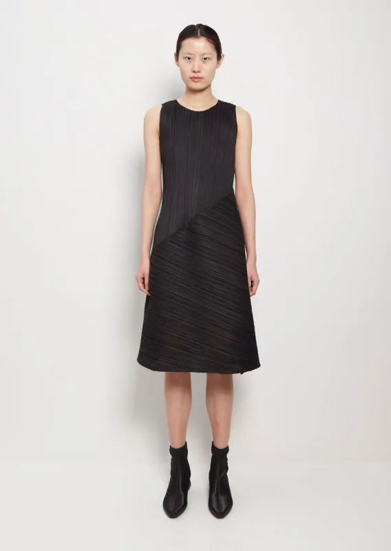 Pleats Cala Dress sold by La Garconne