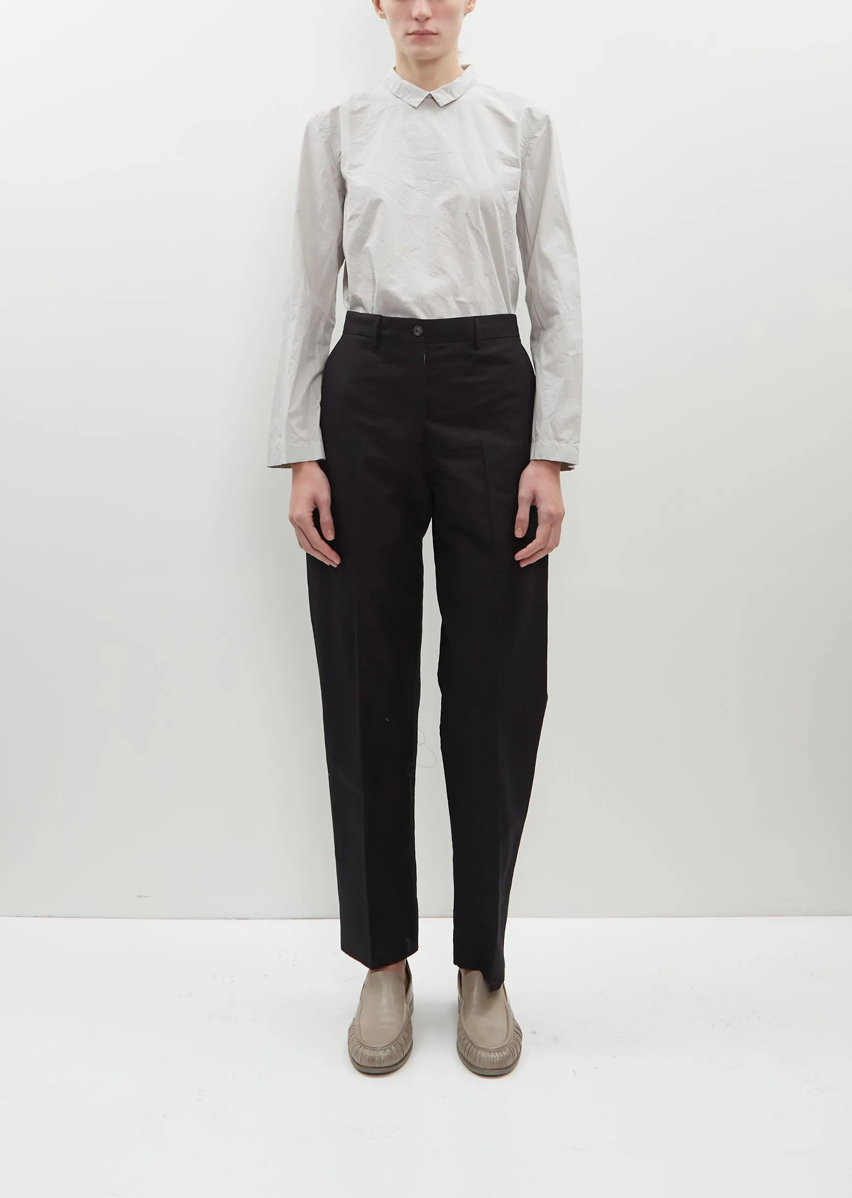Maria Linen and Cotton Pants sold by La Garconne