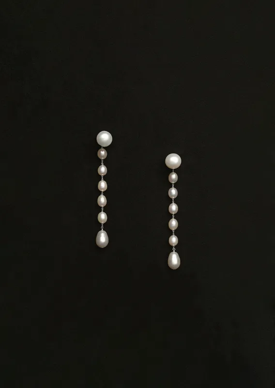 Medium Passante Earrings sold by La Garconne