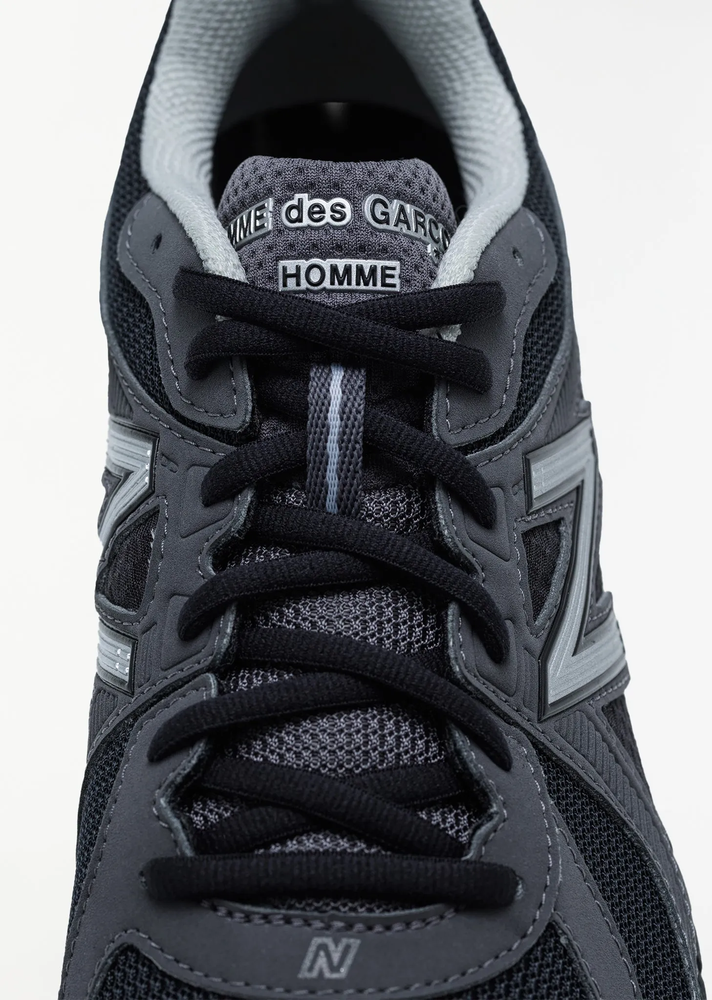 New Balance 860v2 — Black / Grey sold by La Garconne product image thumbnail 3