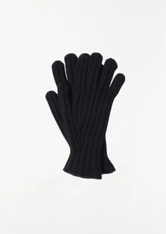 Chunky Rib Glove sold by La Garconne