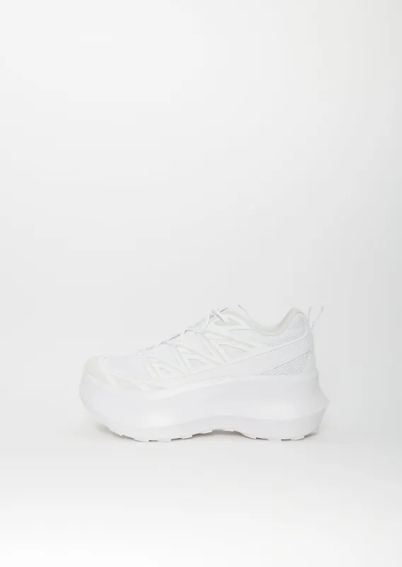 XT-6 Expanse Platform — White sold by La Garconne