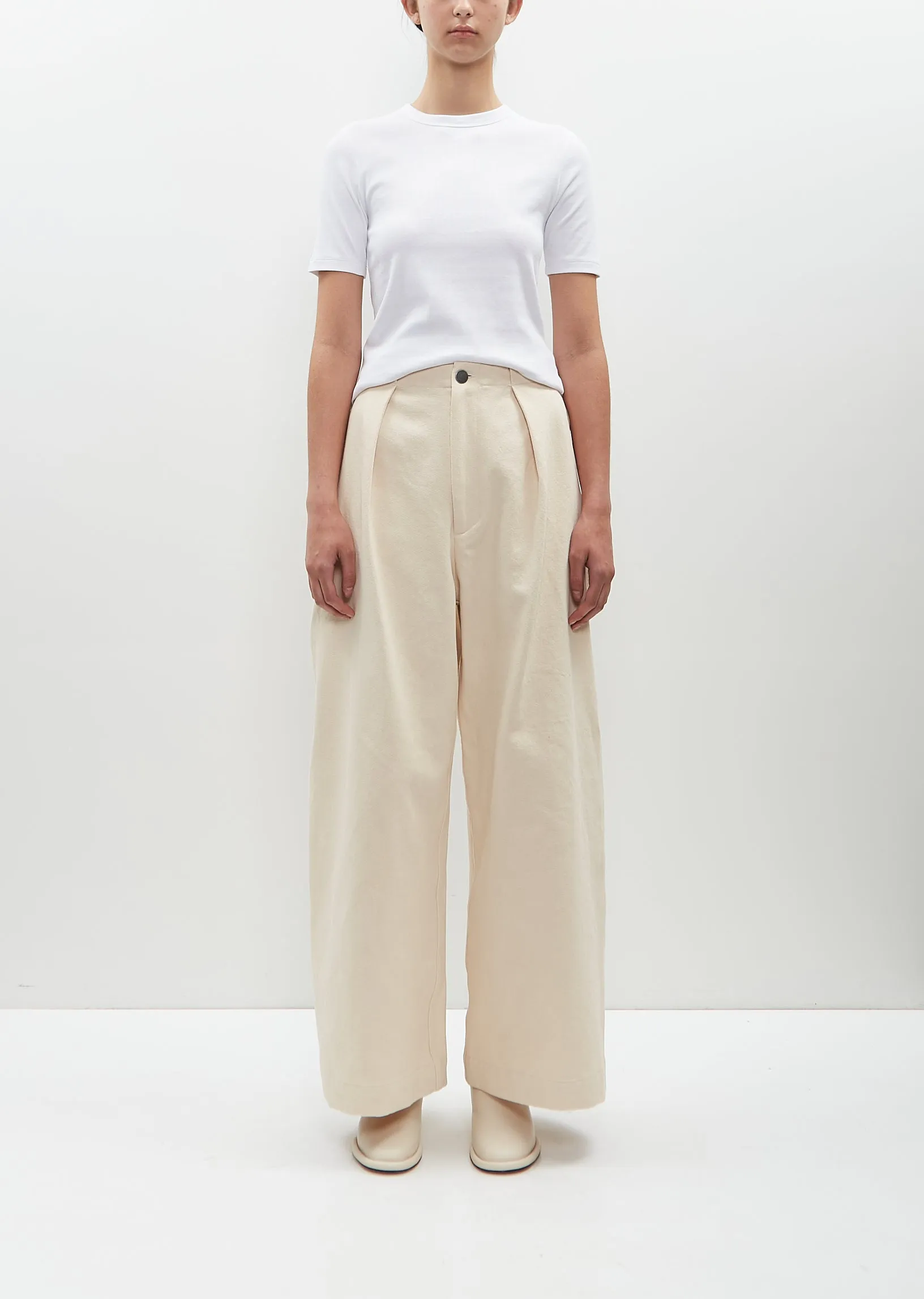 Cotton Twill Frame Jean sold by La Garconne