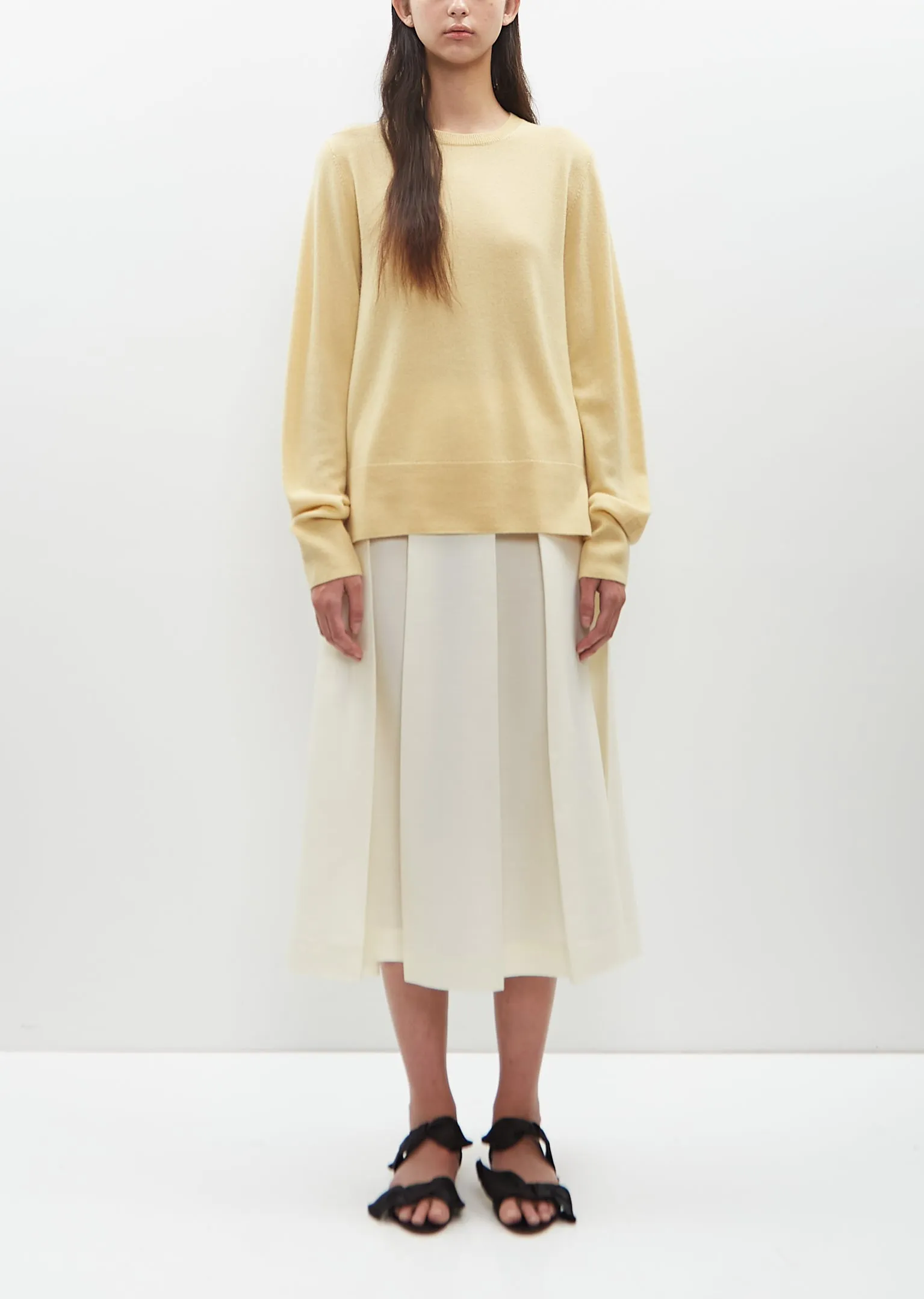 Cashmere Crewneck Sweater — Soft Yellow sold by La Garconne product image thumbnail 4