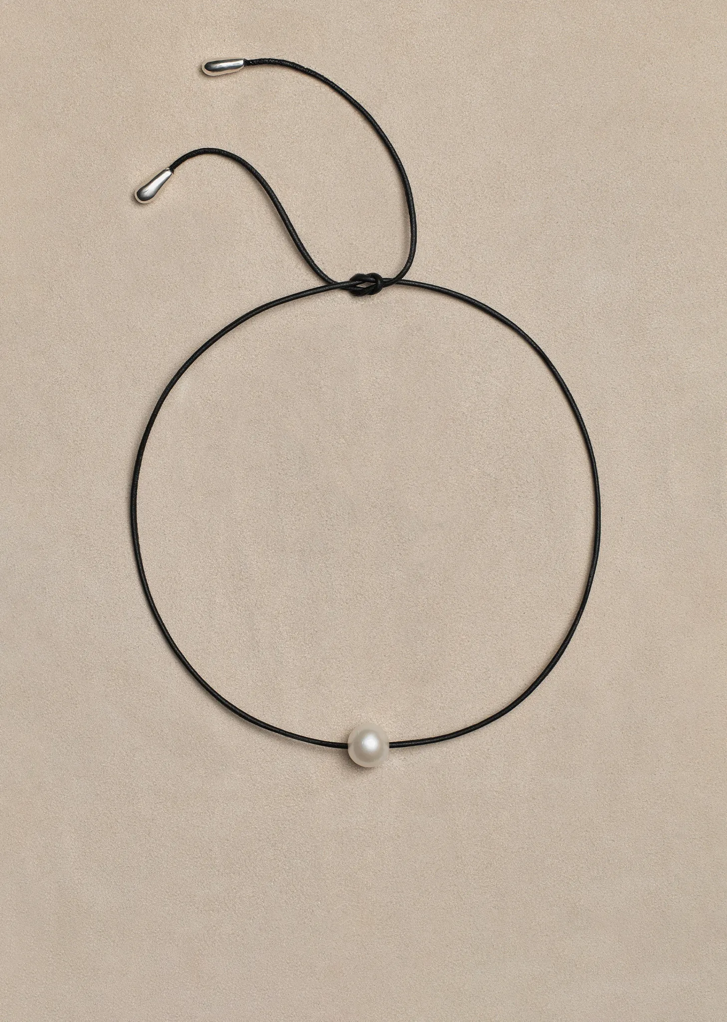 Circle Pearl Choker sold by La Garconne product image thumbnail 2