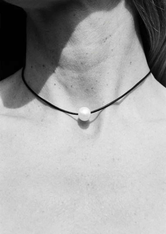 Circle Pearl Choker sold by La Garconne