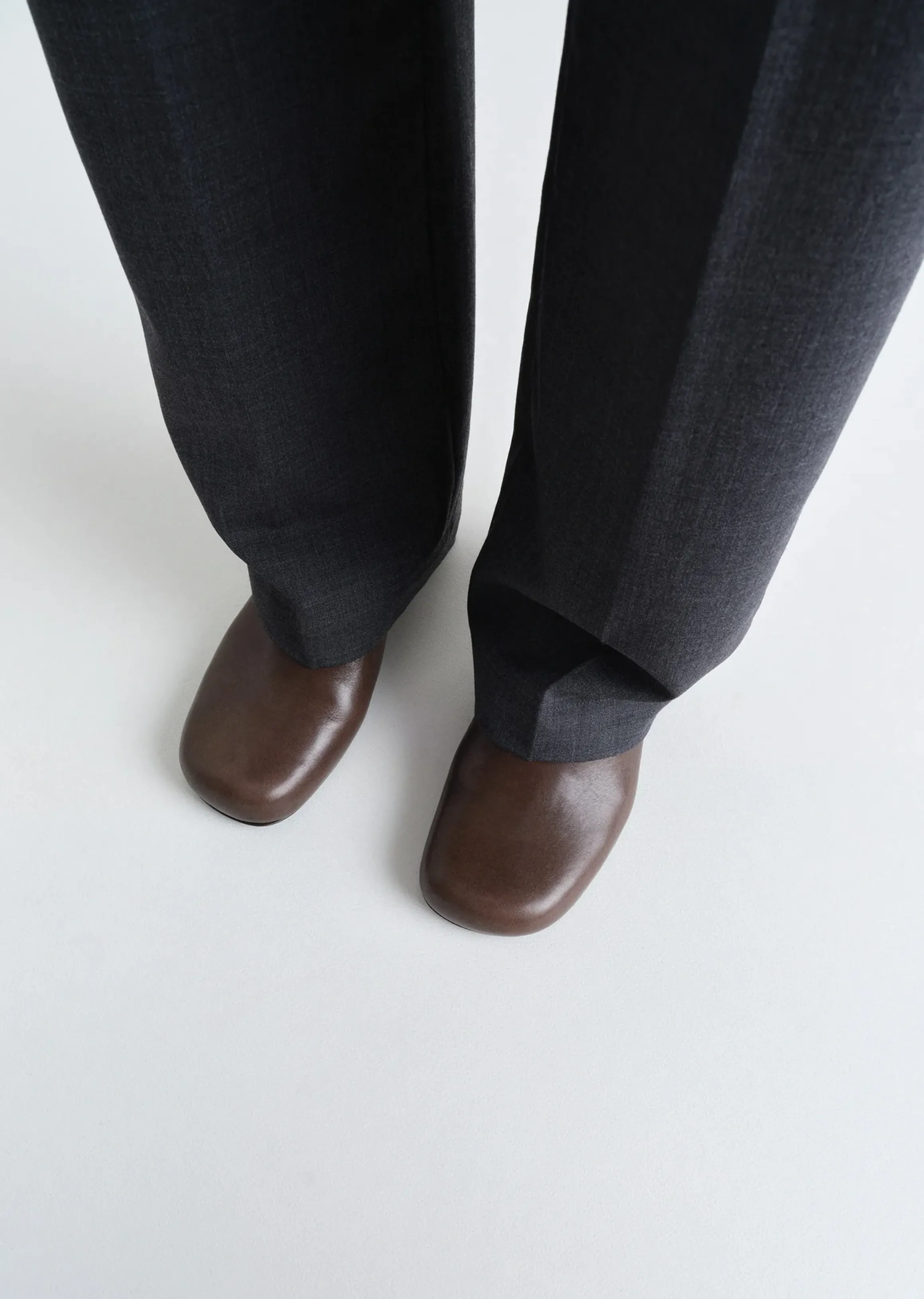 Anatomic Pump 55 — Dark Brown sold by La Garconne product image thumbnail 4