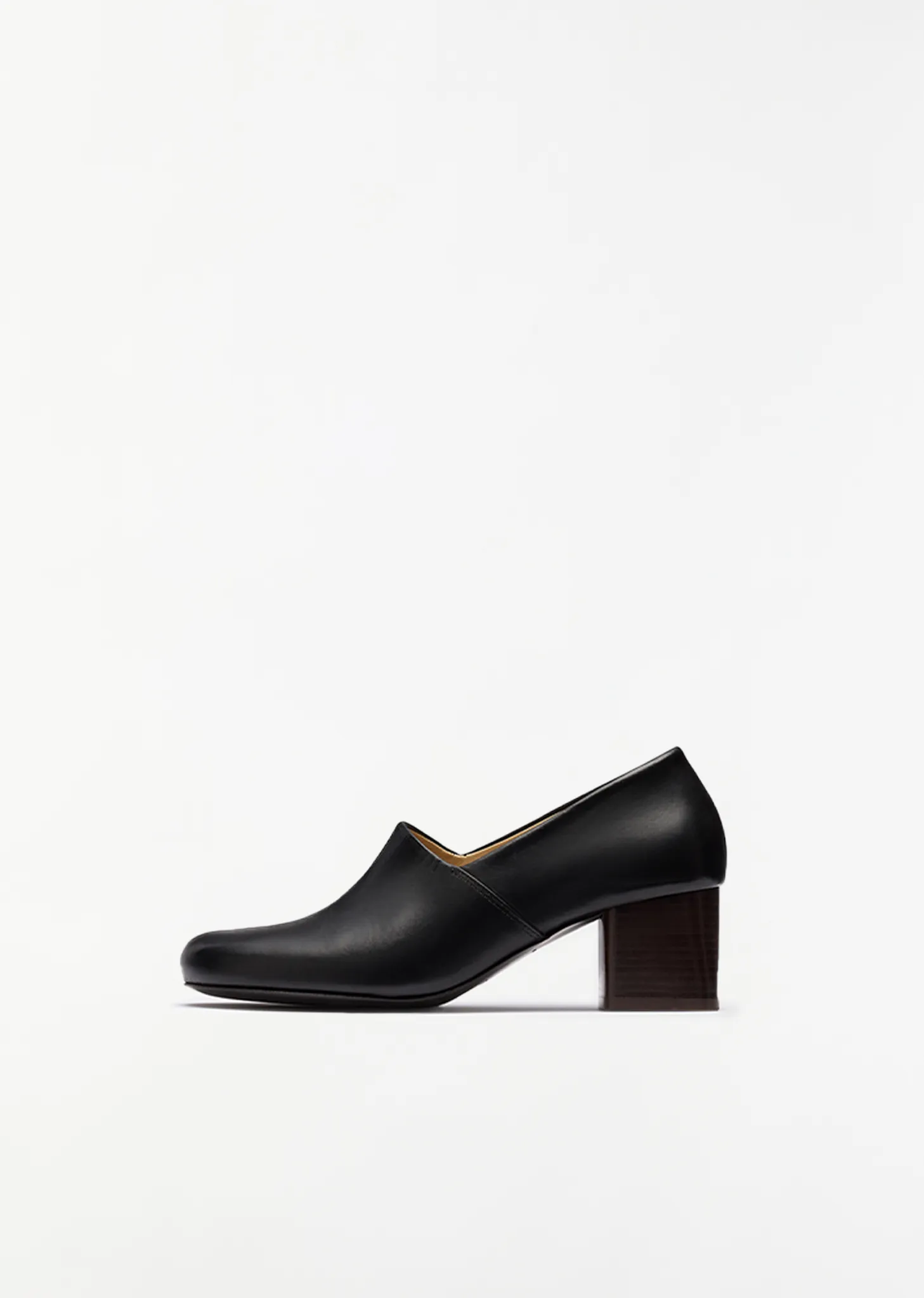 Anatomic Pump 55 — Black sold by La Garconne