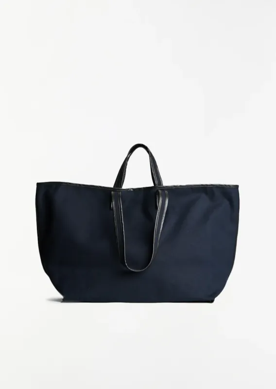 Tote Canvas — Navy sold by La Garconne