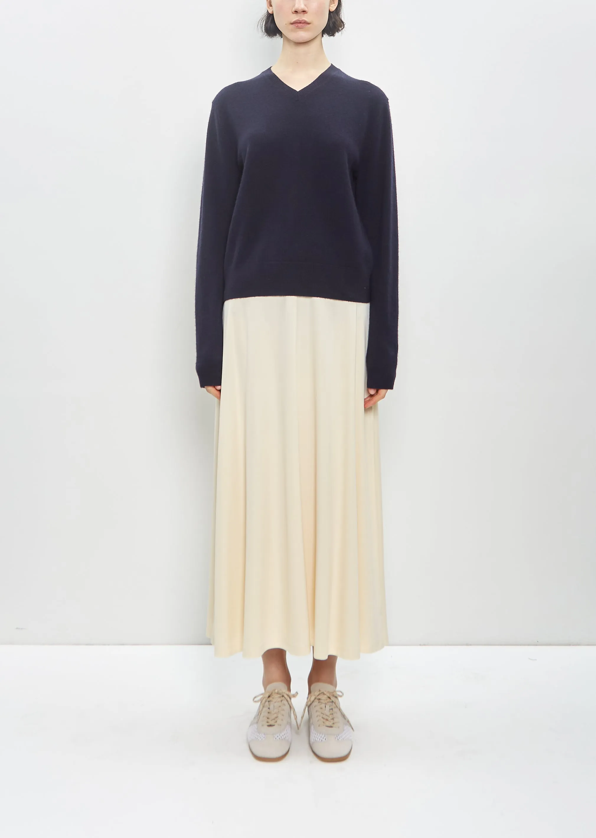 Cashmere Classic V-Neck Knit — Navy sold by La Garconne product image thumbnail 4