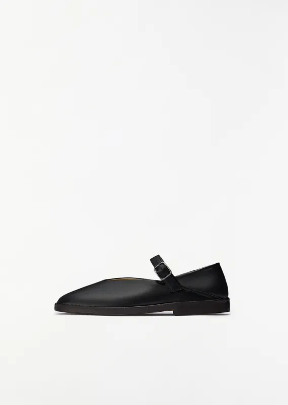 Ballerina Shoes — Black made by Lemaire