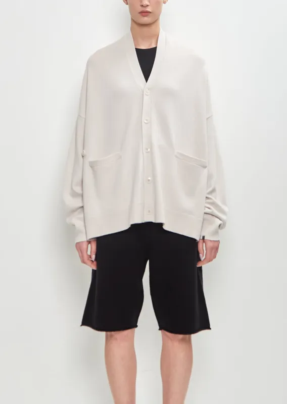 Stretch Cashmere n°24 Tokio Cardigan — Chalk sold by La Garconne