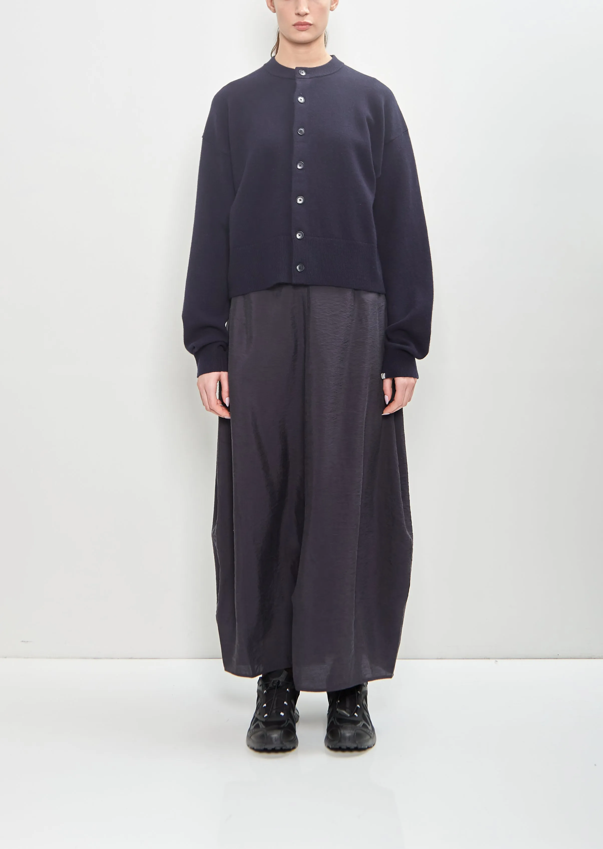 Stretch Cashmere n°170 Chou Cardigan — Navy sold by La Garconne product image thumbnail 5